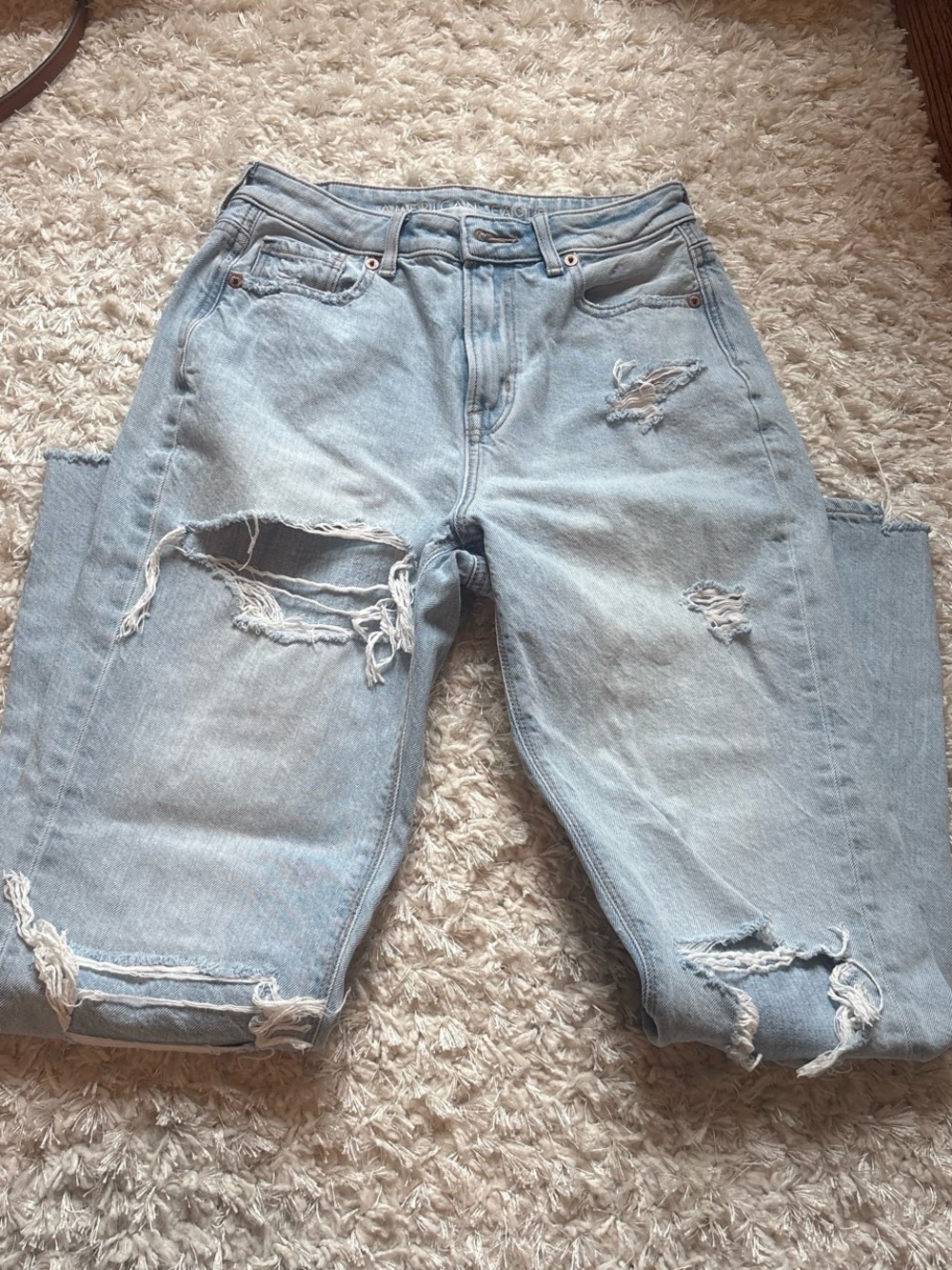 American Eagle Outfitters Light Blue Distressed Mom Jeans